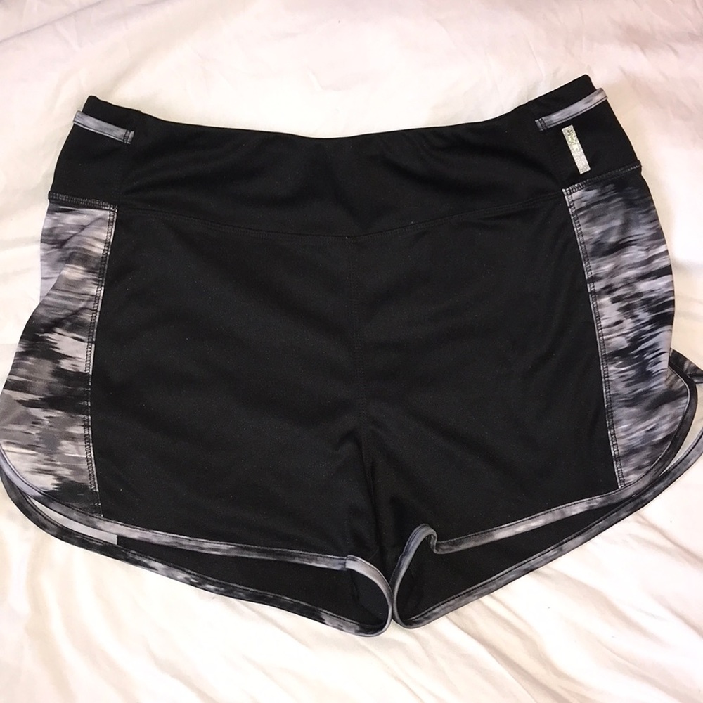 ✨Running shorts✨